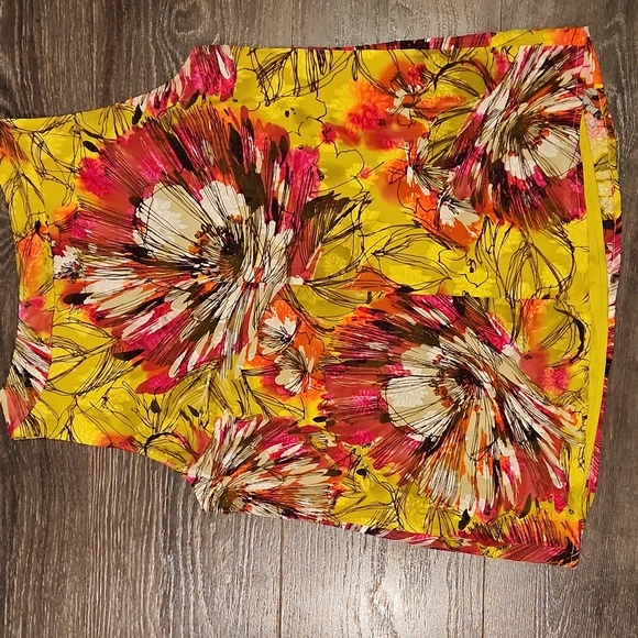 ❤️ NWOT! ST JOHN SILK FLORAL SLEEVELESS TOP, WATERCRESS MULTI, 10 - Picture 9 of 9